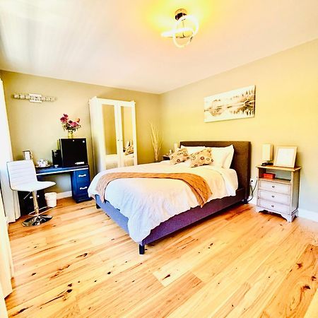 Bed and Breakfast Oceanside Manor - Golf Course View Qualicum Beach Exterior foto